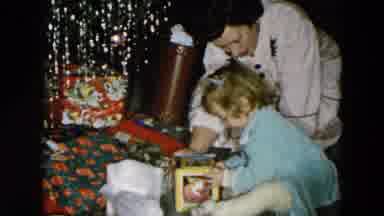 Hicksville New York (1956): Child Happy For His Present