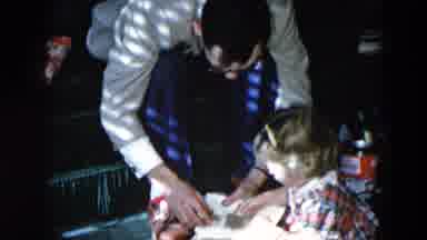 Hicksville New York (1956): The Father Was Baking In A Purse To Child