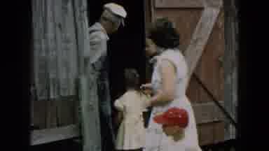 Hicksville New York (1957): A Man And A Woman With Two Kids Near Barn