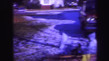 Lynbrook New York (1971): The Childrens Are In The Outside Of The Road All Are