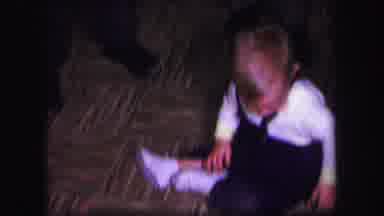 Lynbrook New York (1971): The Children Is Walking In Four Legs To See A Very