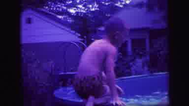 Lynbrook New York (1971): The Schoolchildren Are Playing In The Swimming Pool