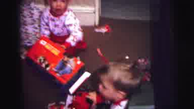 Lynbrook New York (1973): Vintage Home Video Of Two Kids On Christmas Opening