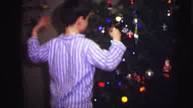Lynbrook New York (1973): Old Fashion Christmas Tree Decorating With Children In
