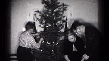 Hagerstown Maryland USA (1959): The Persons Are To Decorate The House In Party