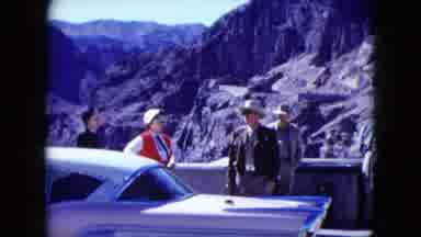 Nevada USA (1959): Policemen Giving Advice To Tourists Near Car Followed By
