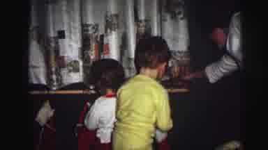 Lynbrook New York (1976): Baby Are Playing Well One Lady Or Standing
