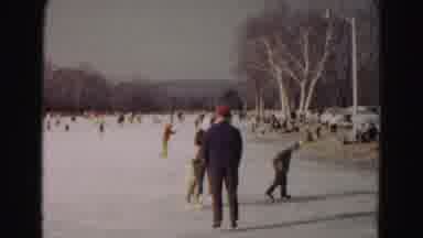 Hagerstown Maryland Usaa (1963): Happy People Skiing On Snow With Children