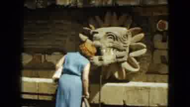 Mexico City (1962): Several Tourists Travel To Explore An Interesting Looking