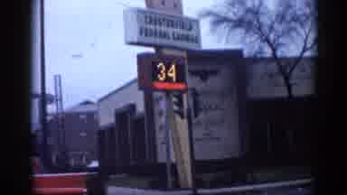 Illinois USA (1962): Crossroads In Front Of A Building