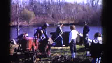 Illinois USA (1962): Heroic Men Saving A Helpless Bird