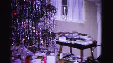 Hagerstown Maryland USA (1962): The Peoples Are Decorating The Trees For