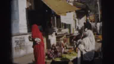 Calcutta India (1962): Some Men And Women Were Buying The Fruits And Vegetables In