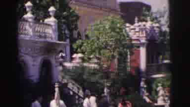 Calcutta India (1962): They Look Around For Groceries In That Town