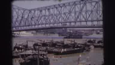 Calcutta India (1962): Numerous Boats And People Located Under Large High Steel