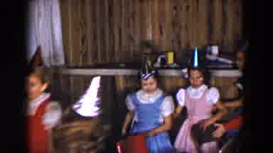 South Carolina USA (1961): So Many Girl Playing