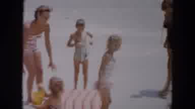 South Carolina USA (1961): The Childrens Are Playing With Her Mother In The Beach