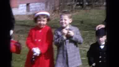 Camden New Jersey USA (1961): A Family With Three Kid