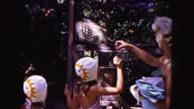 Buffalo New York USA (1961): Kids Who Nan In His Garden