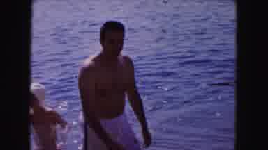 Buffalo New York USA (1961): Man And Two Girls Playing And Splashing In The Waters