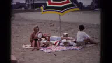 Hagerstown Maryland USA (1961): Sitting On The San