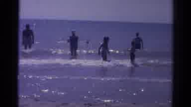 Catskill New York US (1962): Sea Familybeachgameplaysmallkidsfathervawesadult