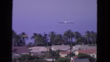 San Francisco California (1963): Plane Coming In For A Landing
