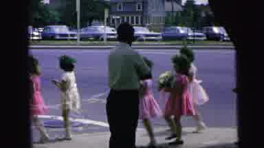 Camden New Jersey (1964): The Childrens Are Ready To Invite The Chief Guest To The