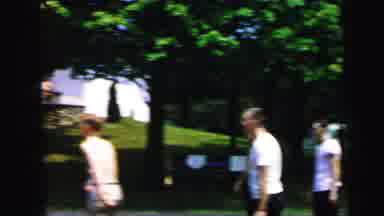 Camden New Jersey USA (1964): To See Strange One And Scare To Run