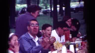 Cleveland Ohio (1964): Peoples Are Doing Sitting Very Happily Under The Tree