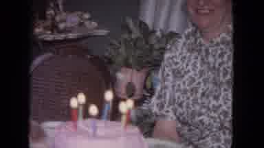 Evanston Illinois (1964): Happy Birthday Cut The Cake In His House