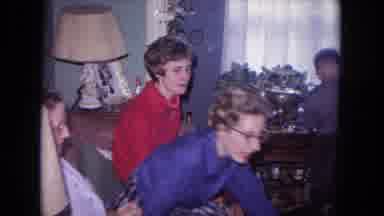 Evanston Illinois USA (1964): The Peoples Are Waiting To Celebrate The Christmas