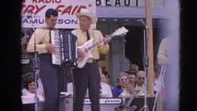 Harvard Illinois USA (1964): A Music Contest Are Arranged Piano And Violin Are