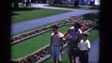 Niagra Falls Canada (1964): Families Enjoying The Park