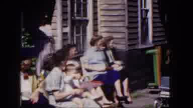Niagra Falls New York (1964): Children Holding Hands And Walking In A Circle At A