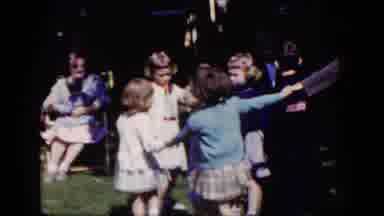 Niagra Falls New York (1964): Children Playing Ring Around The Rosey Then A Baby