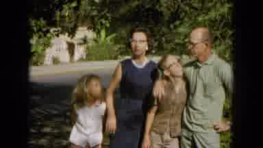 Oahi Hawaii (1964): The Family Member Are Photo Pose On The Tree In That House
