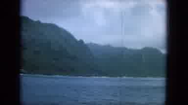 Oahi Hawaii (1964): Lake With Green Field