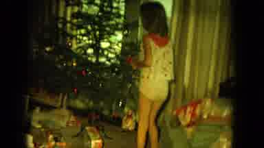 Oahi Hawaii (1964): Girl Spending Christmas With Mom And Getting Lots Of Presents