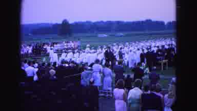 Williamsburg Virginia USA (1964): All The Members Are In The Same Place Talking