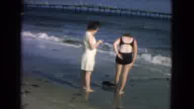 New Mexico USA (1967): The Ladies Are Enjoying In The Beech