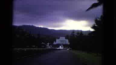 Honolulu Hawaii (1968): Zooming In Down The Driveway To What Appears To Be A White