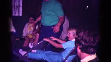 Minnesota USA (1968): 70s Kid Dances