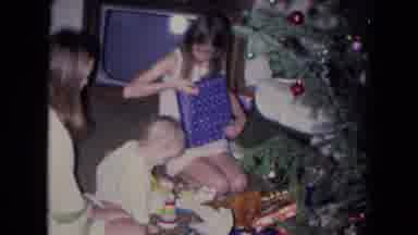 Fort Wayne Indiana (1969): Kids Opening Christmas Presents