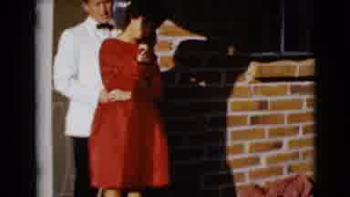 Clarksdale Arizona USA (1968): Couple Landing For Photo In Gala Trage At The Door