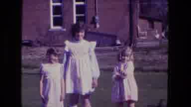 Fort Wayne Indiana (1974): 3 Girls And A Dog In Front Of Your House