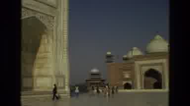 India-1974: A Beautiful Sunny Scenic View Of The Taj Mahal Temple