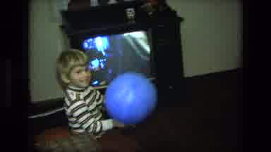 California USA (1975): One Children Holding A Balloon On Its Hand And The Children