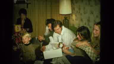 Fort Wayne Indiana (1976): A Large Family Sitting In A Living Room All Opening
