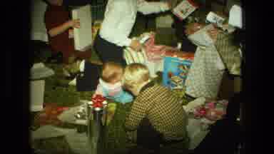 Fort Wayne Indiana (1976): Family With Small Children Both Girls And Boys